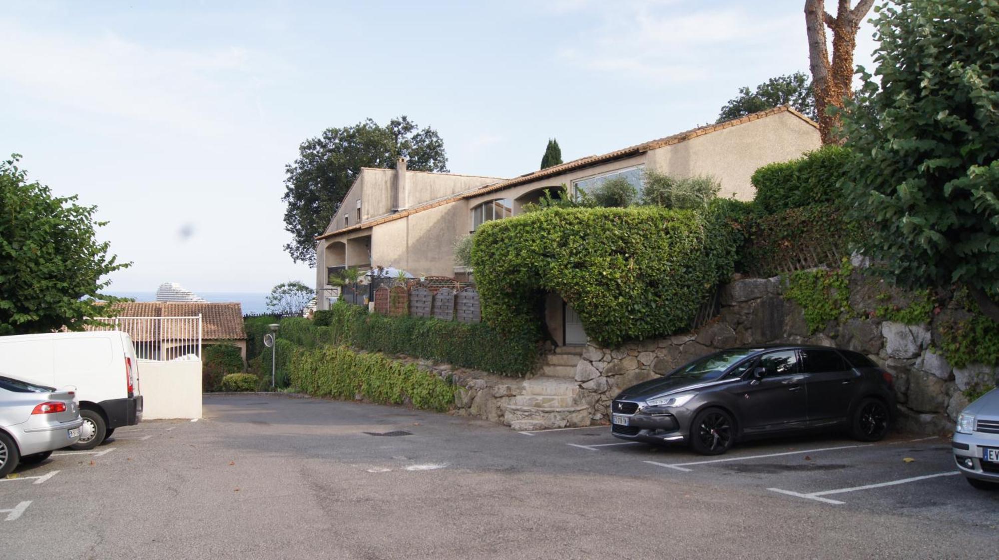Charmant 2P Au Calme, Jardin, Piscine, Vue Panoramique Et Stationnement Villeneuve-Loubet Kültér fotó